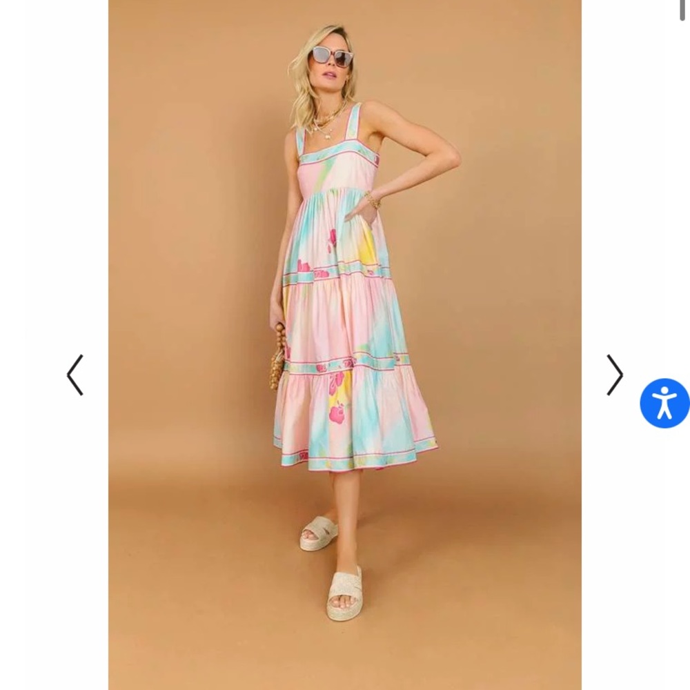 Hunter Bell Dress Size Small EUC passing through.